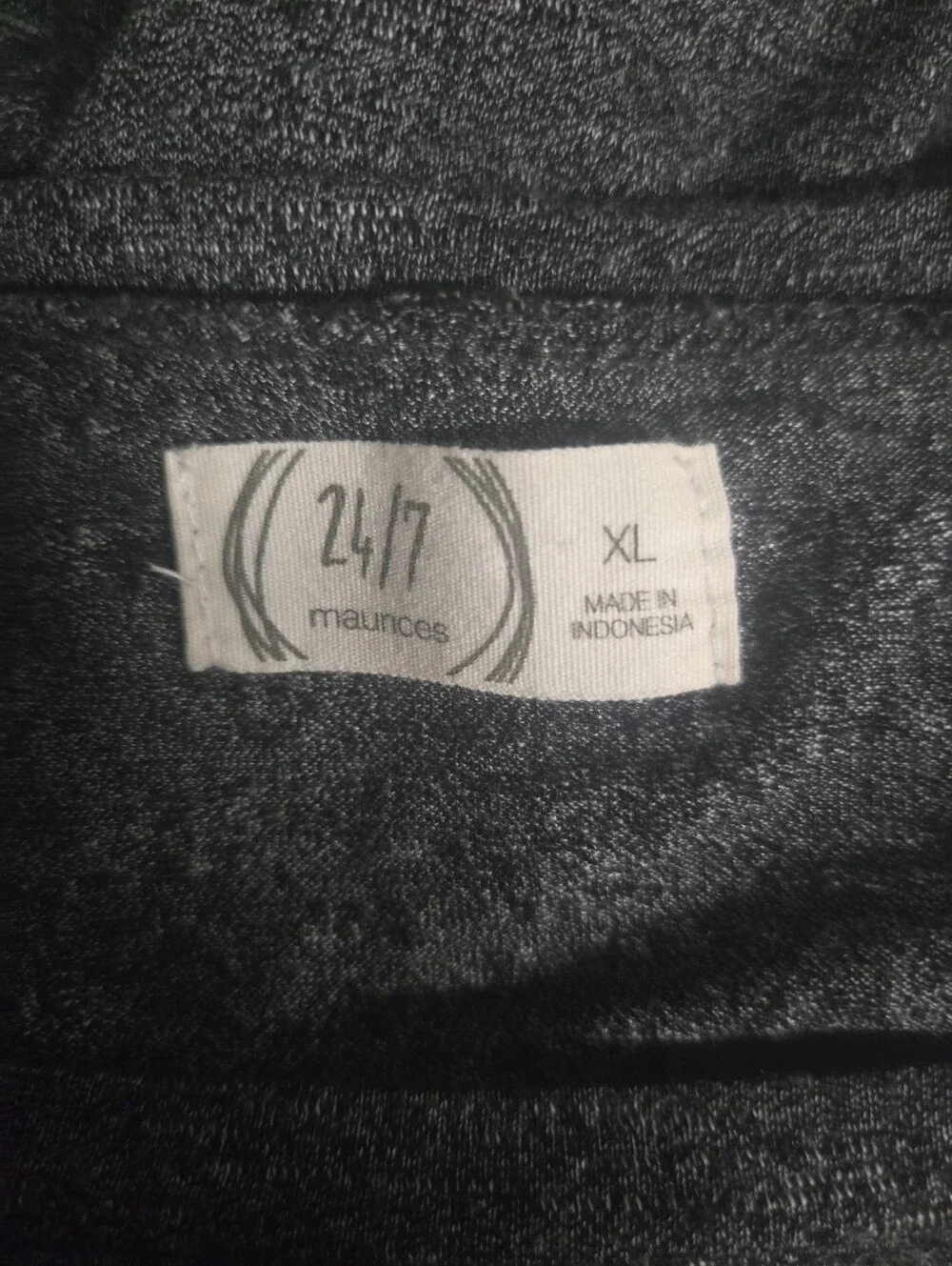 NWOT! 24/7 Maurices Gray Patchwork Sleeve Baseball Tee